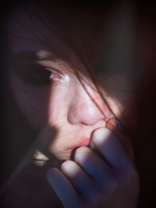 Was ist emotionale Misshandlung? 10 Anzeichen dafür, dass du emotional missbraucht wirst.
