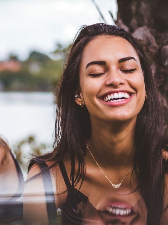 Mit einem Lächeln aufwachen: 8 einfache Wege, um deinen Morgen richtig zu beginnen