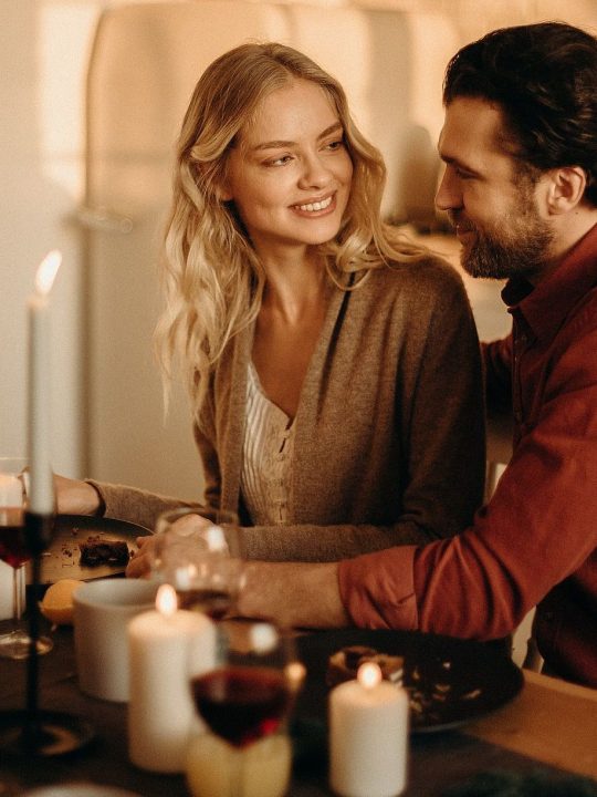 12 Wege, wie sich deine Frau, schon heute geliebt, glücklich und wertgeschätzt fühlen kann