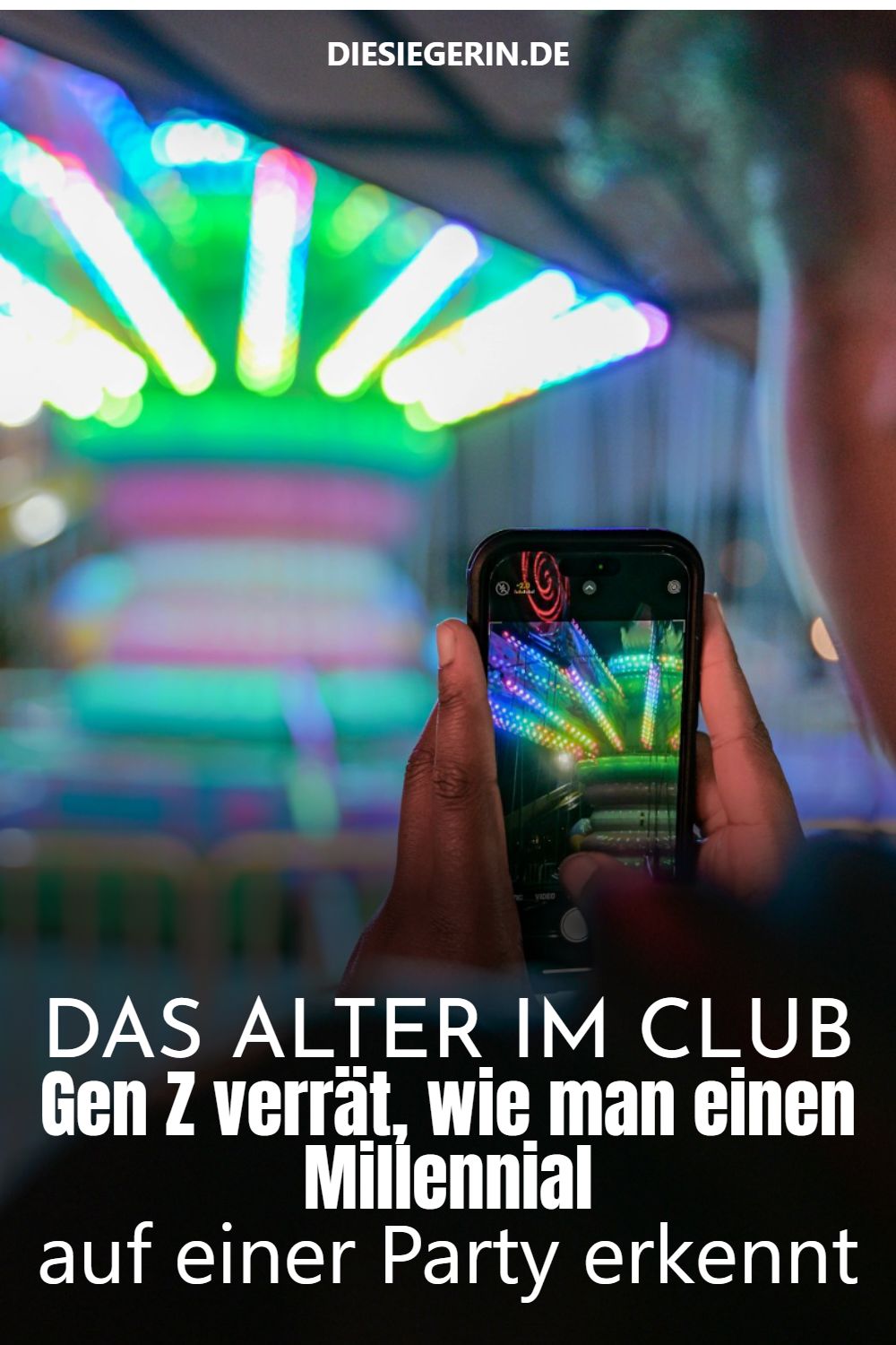 DAS ALTER IM CLUB Gen Z verrät, wie man einen Millennial auf einer Party erkennt