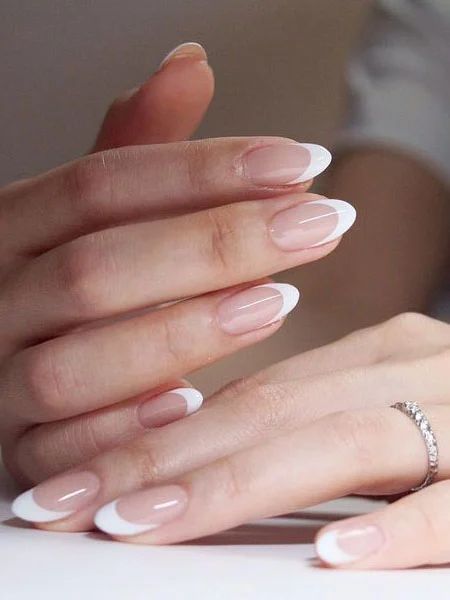 Klassischer French Tip