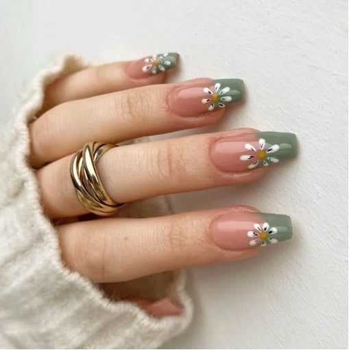 Daisy Flower Green French Coffin Nails