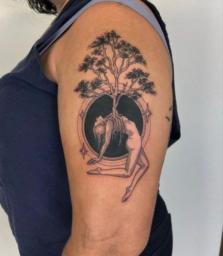 Kosmischer Baum Tattoo